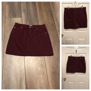 NWOT Topshop Bordeaux Denim Skirt - Sz. 10